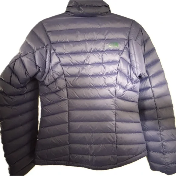 The North Face Women's Vibrant Blue Puffer Jacket - Picture 6 of 15